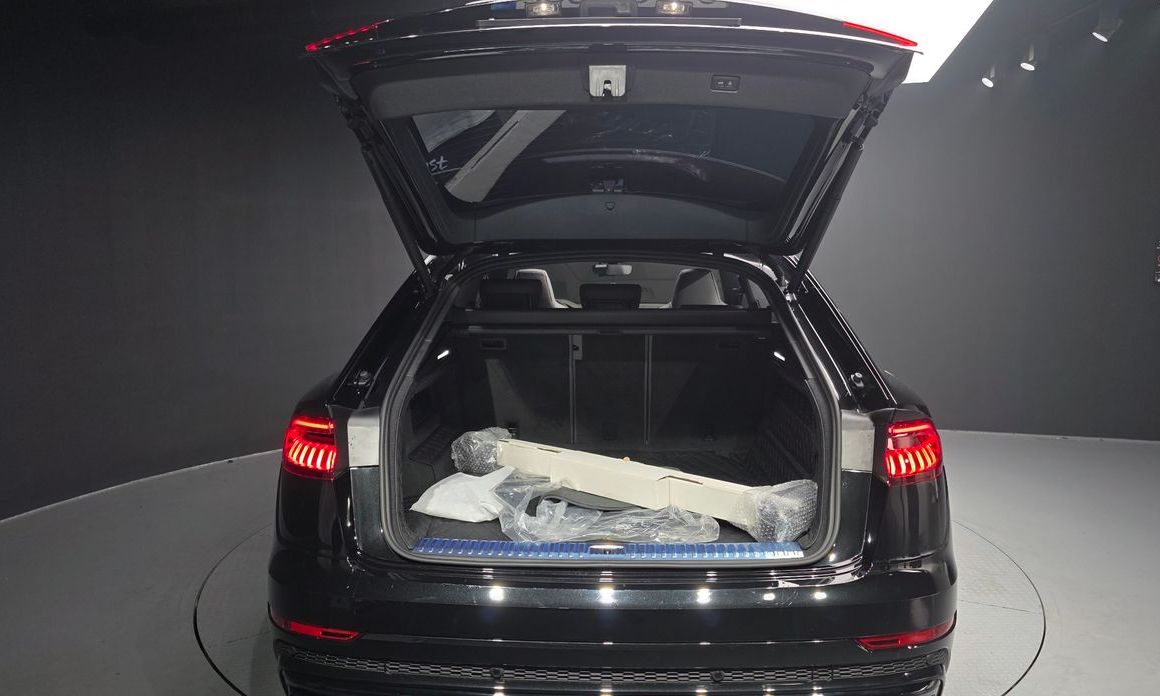 Audi Q8 2023
