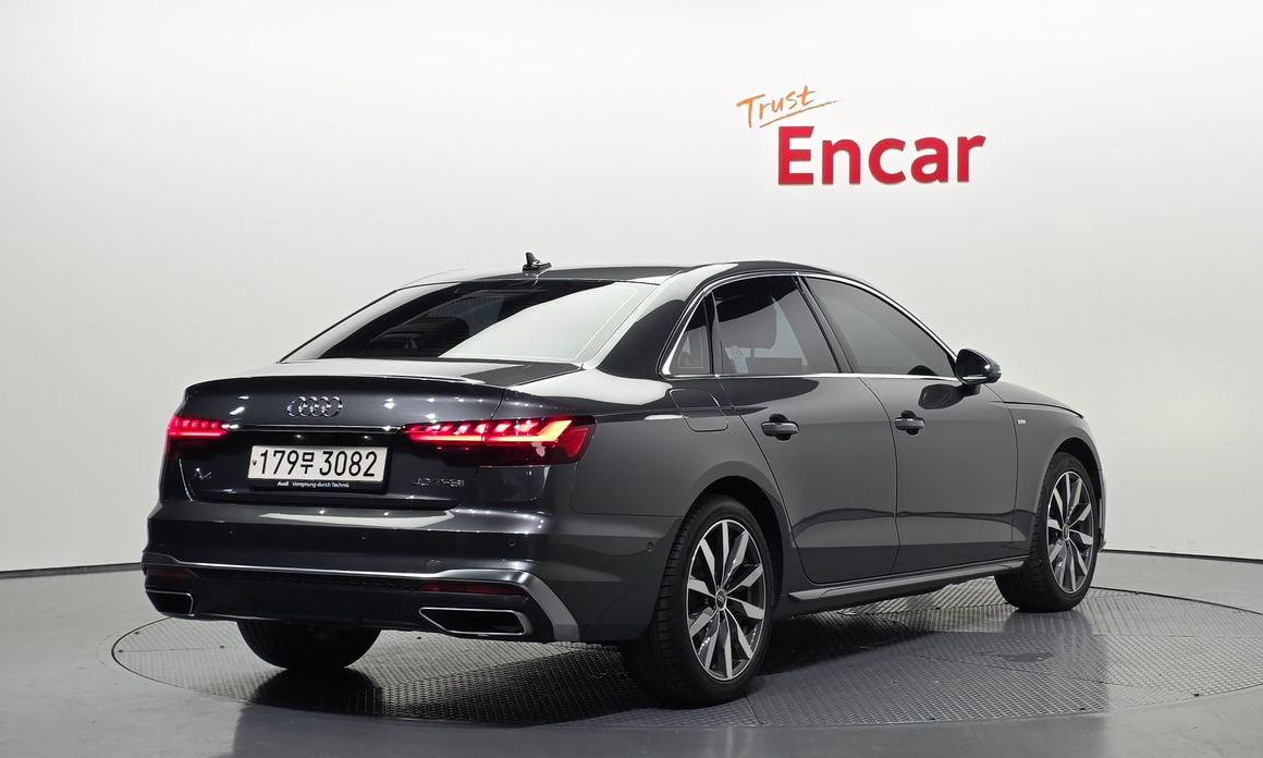 Audi A4 2023