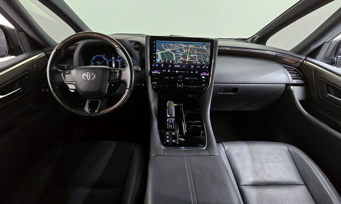 Toyota Alphard 2024