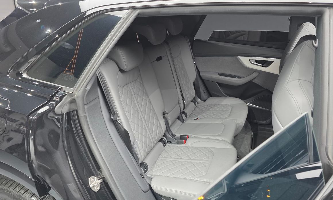 Audi Q8 2023