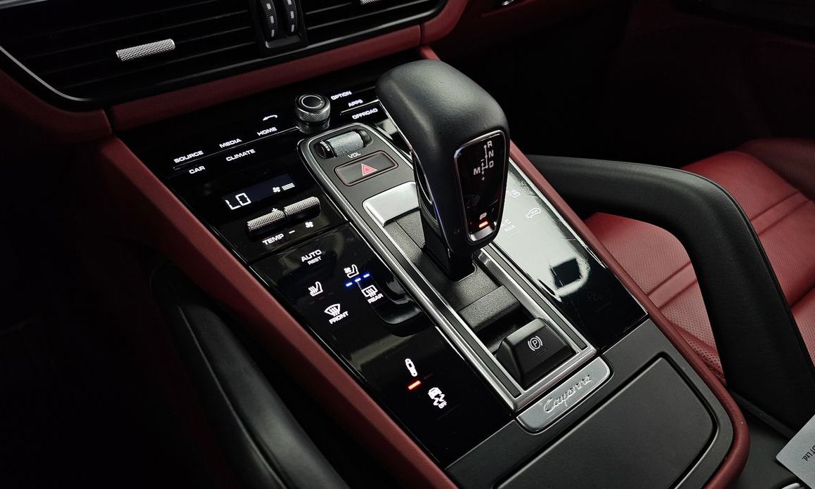 Porsche Cayenne 2023