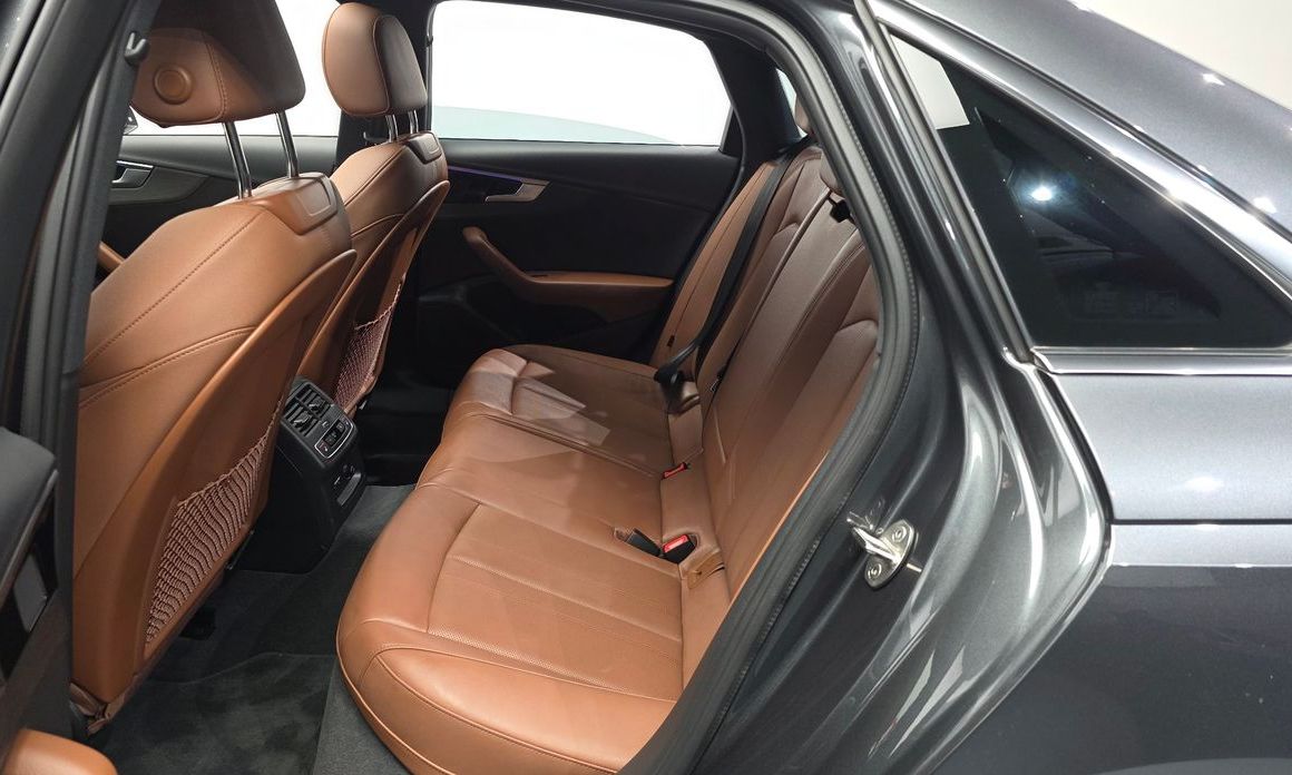 Audi A4 2023