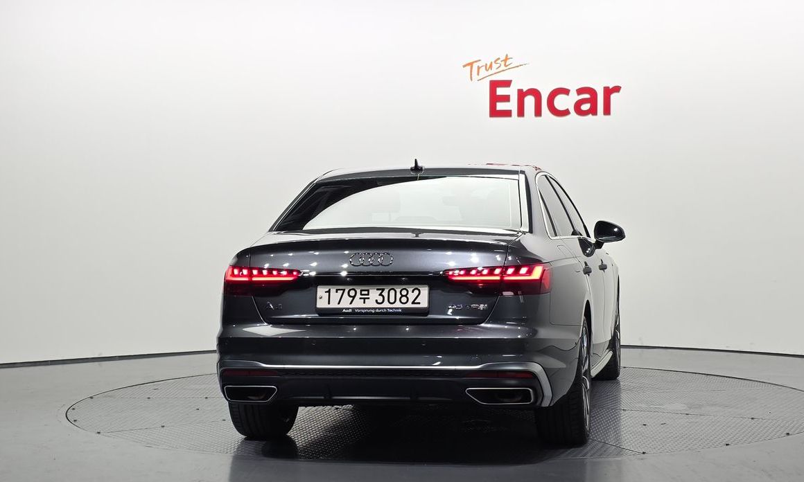 Audi A4 2023