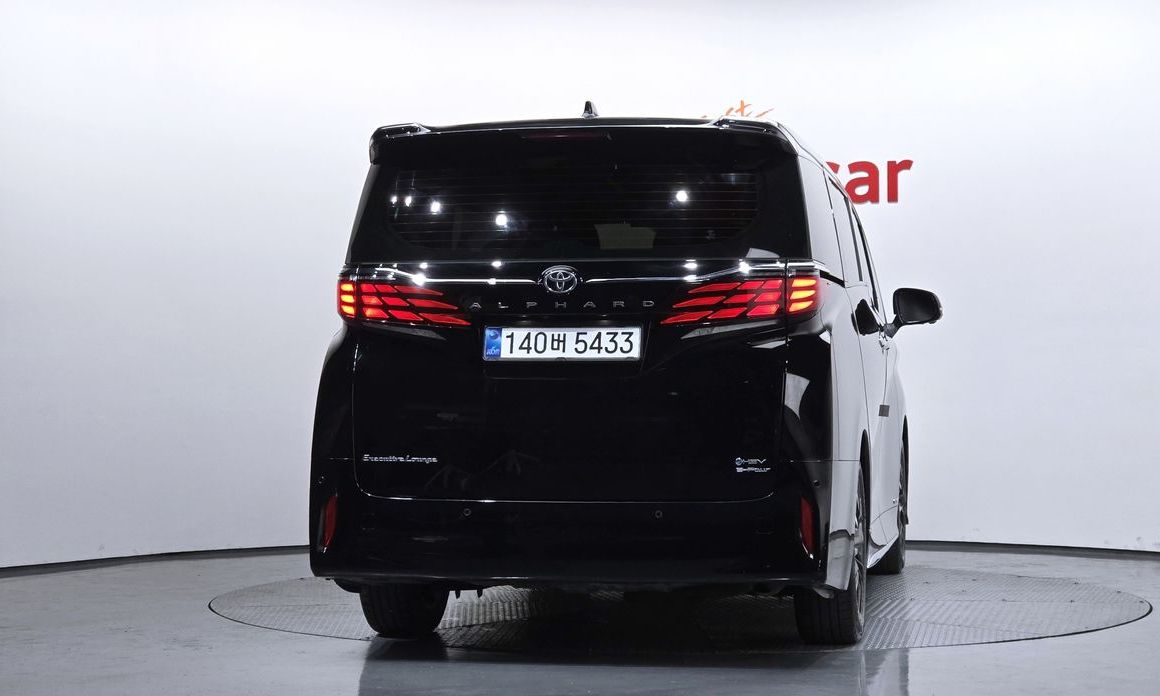 Toyota Alphard 2024