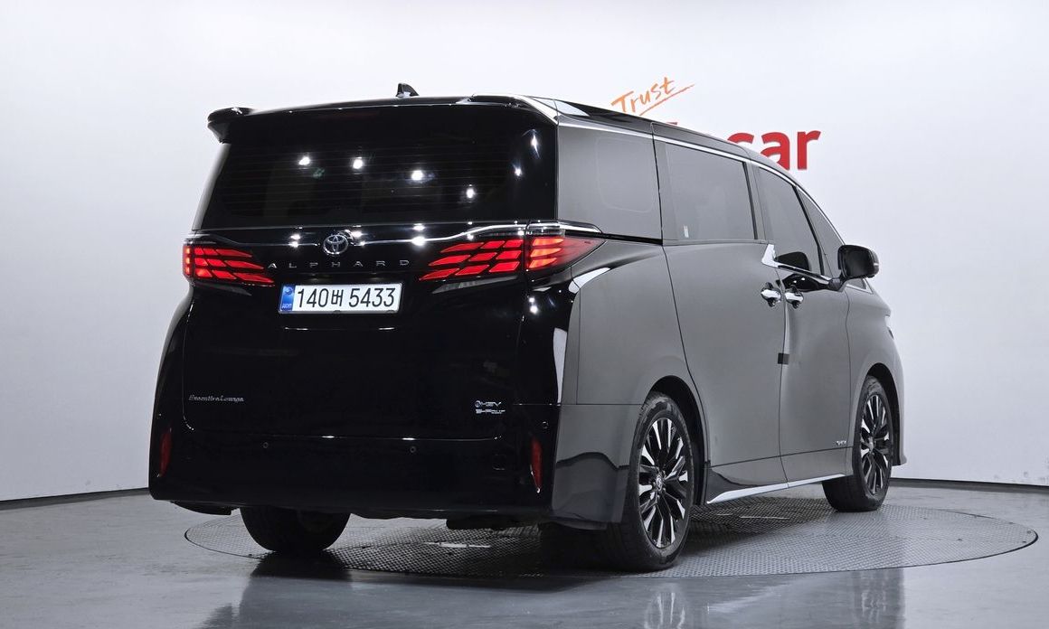 Toyota Alphard 2024