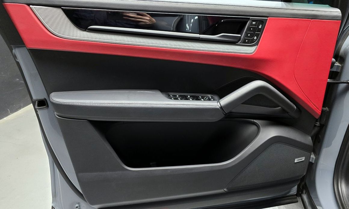 Porsche Cayenne 2024