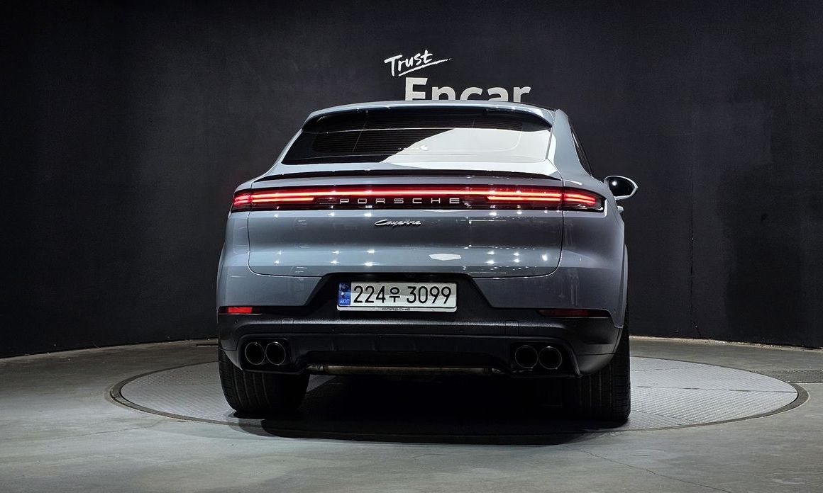 Porsche Cayenne 2024
