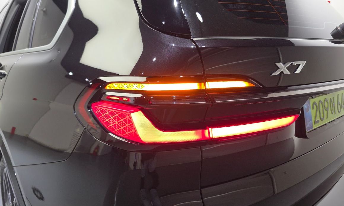 BMW X7 2025