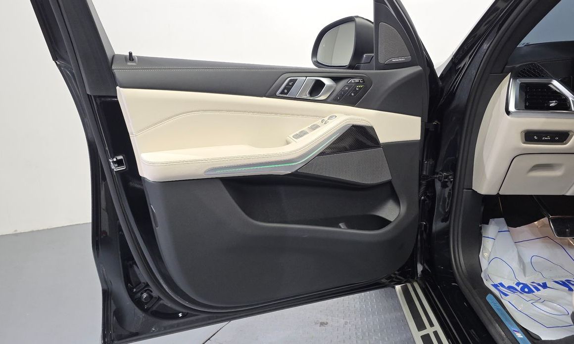 BMW X7 2025