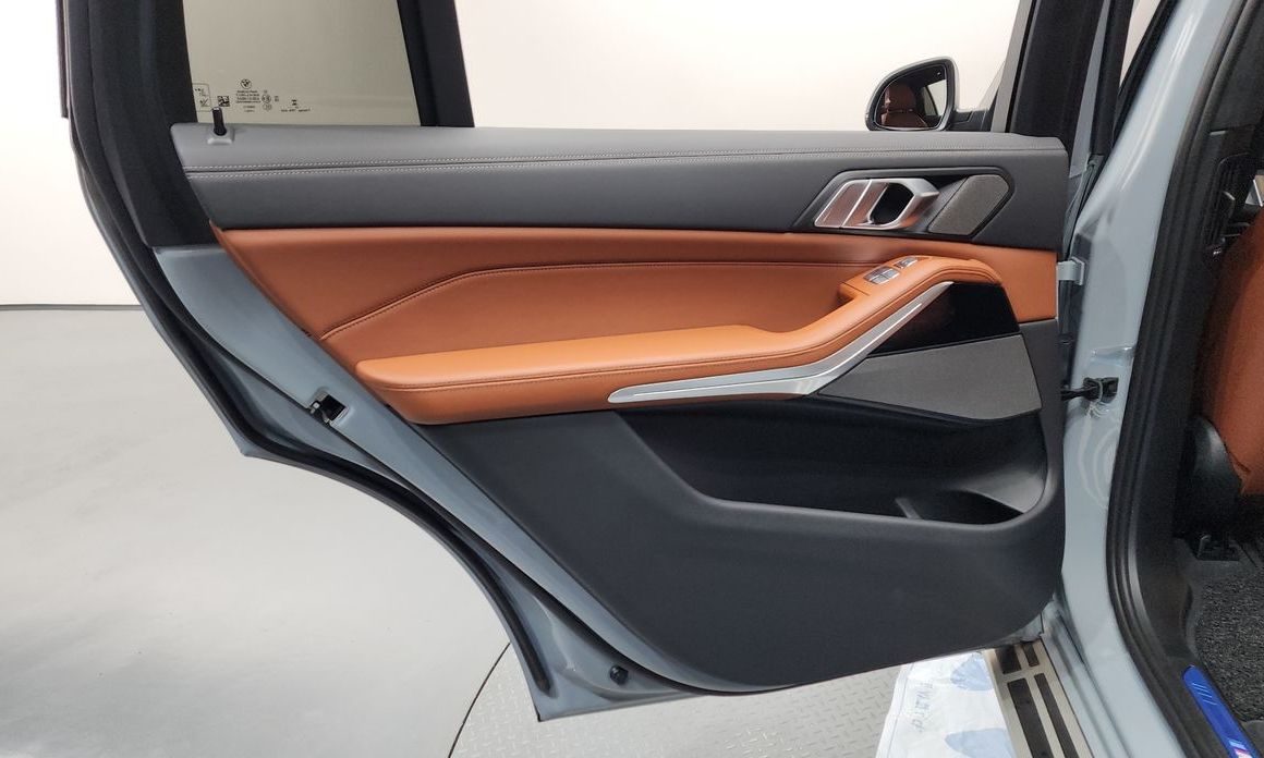 BMW X7 2024