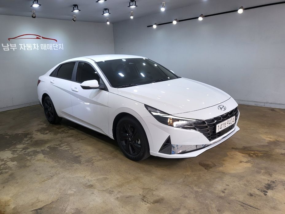 Hyundai AVANTE 2023