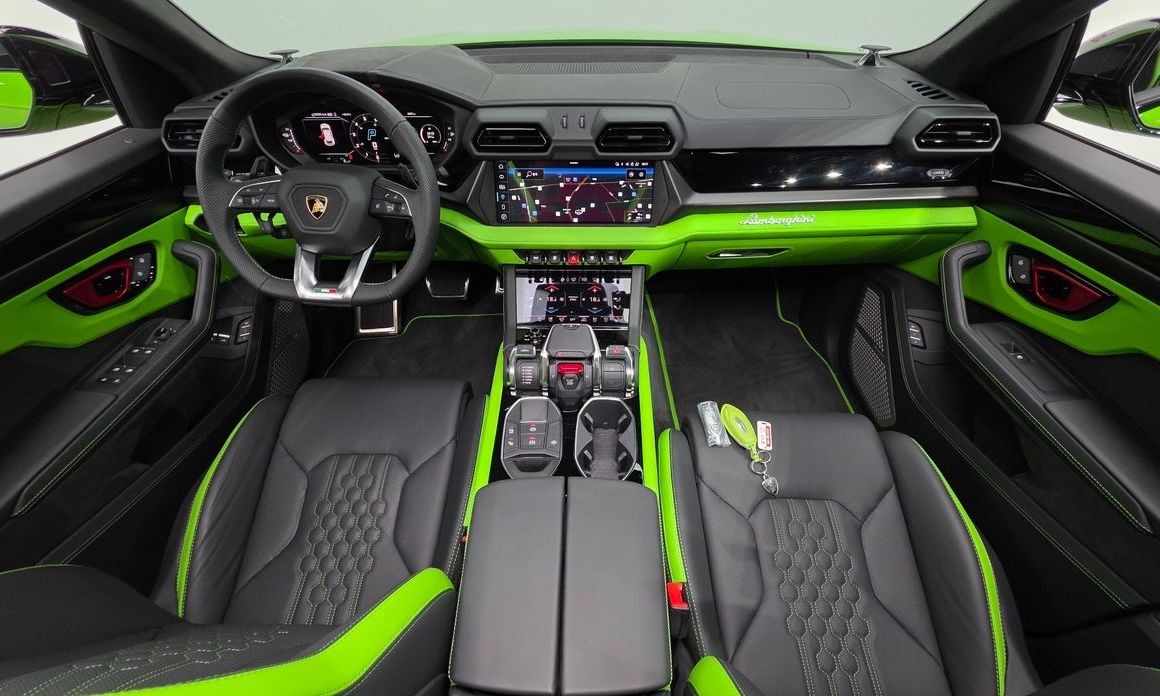 Lamborghini Urus 2025
