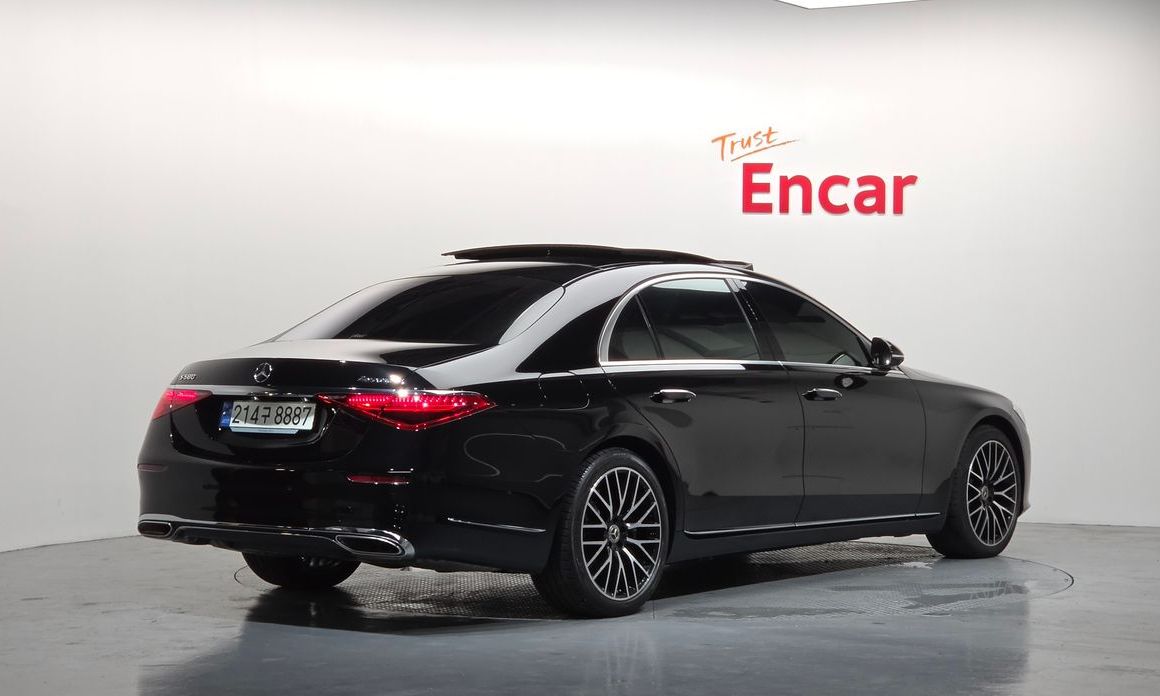 Mercedes-Benz S-Class 2024