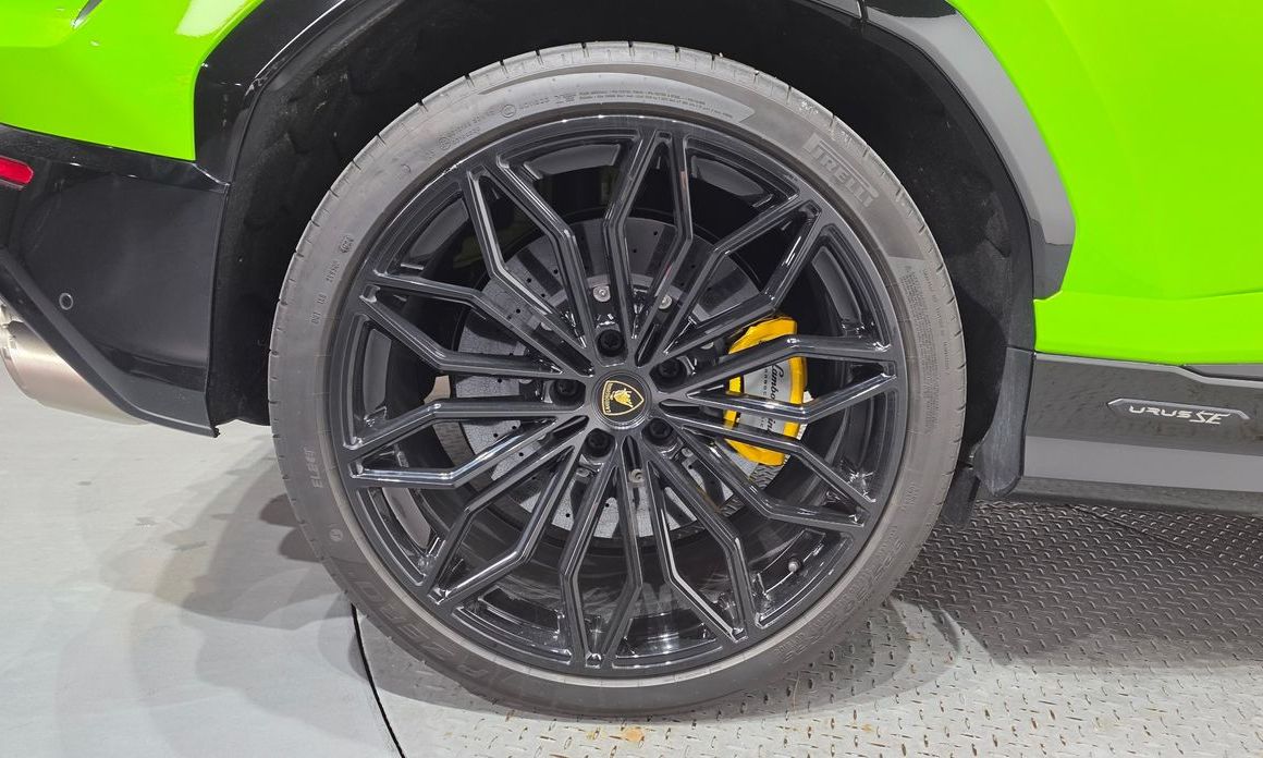Lamborghini Urus 2025