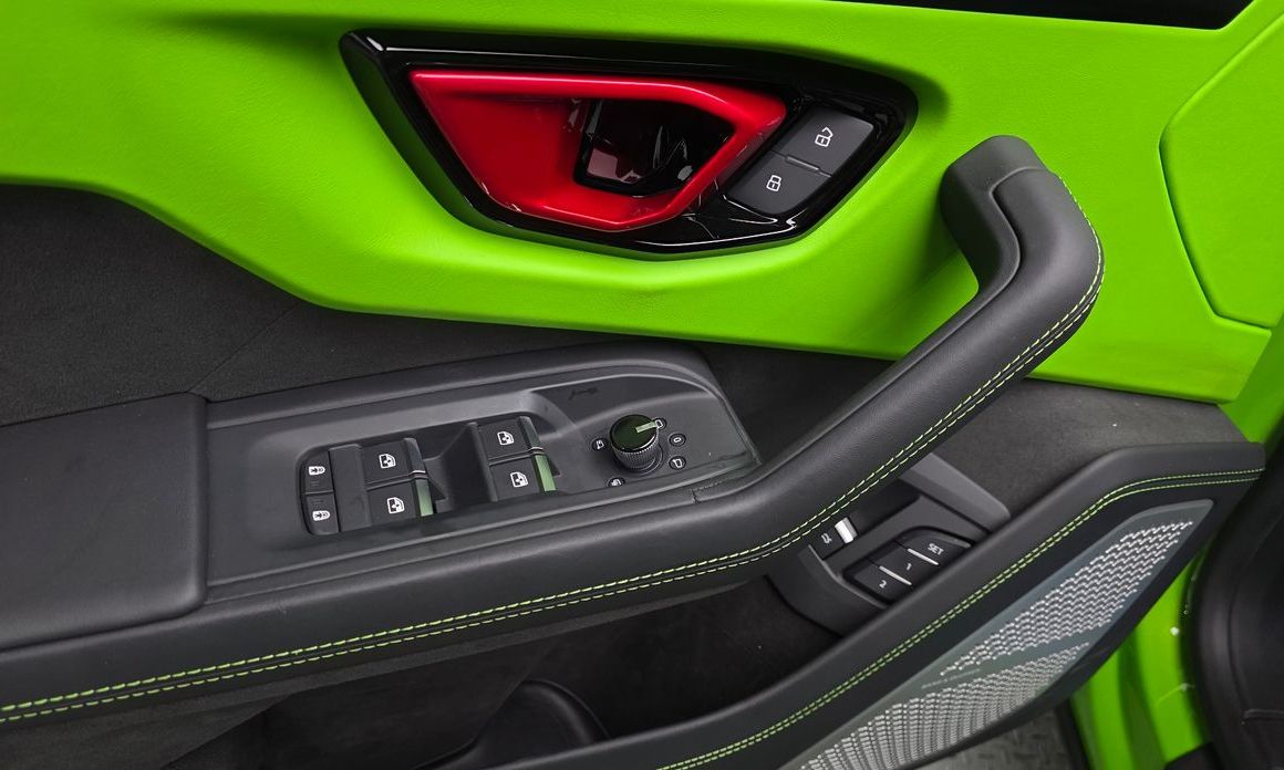 Lamborghini Urus 2025