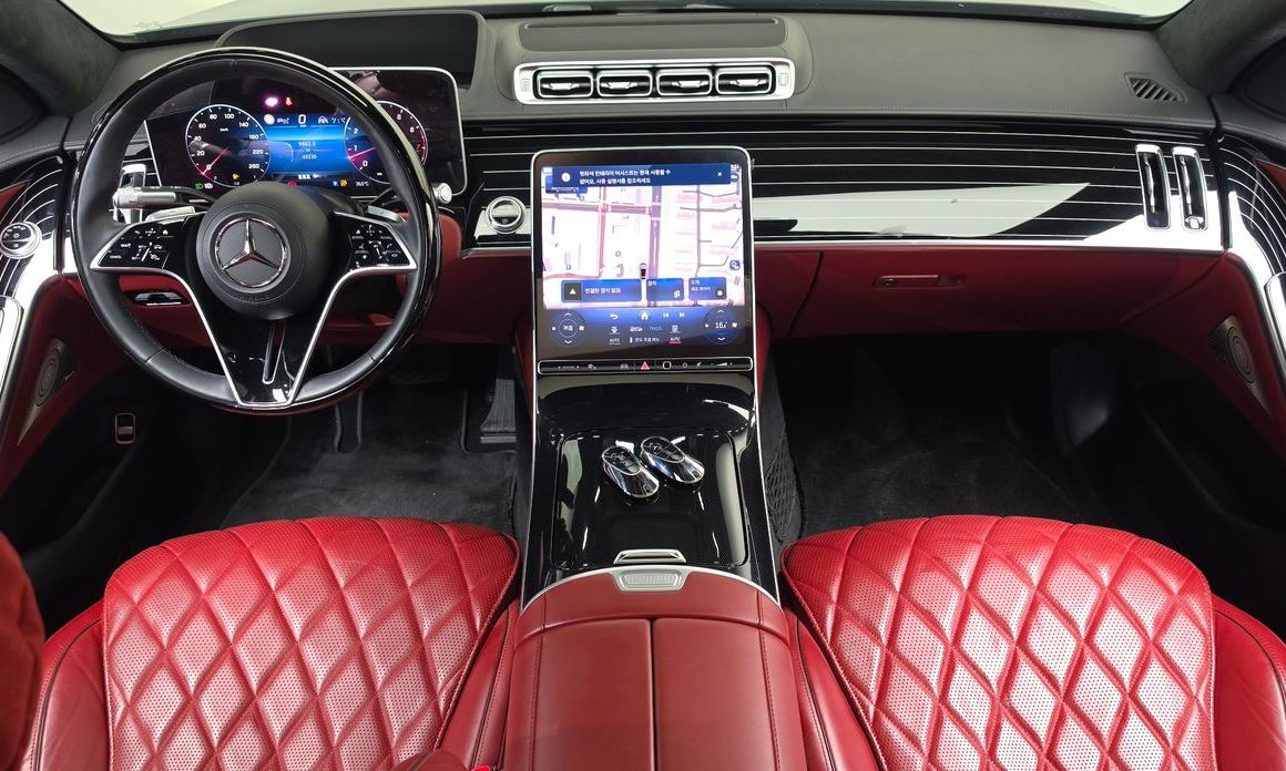 Mercedes-Benz S-Class 2024