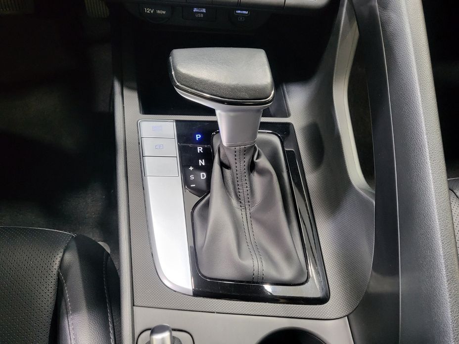 Hyundai AVANTE 2023