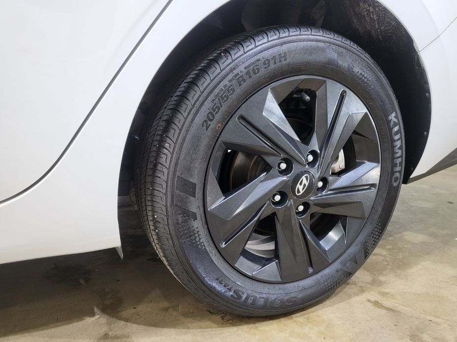 Hyundai AVANTE 2023