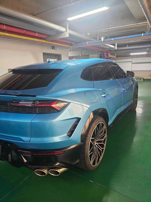 Lamborghini Urus 2025