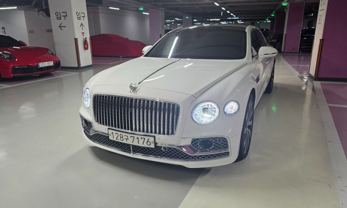 Bentley Flying Spur 2022