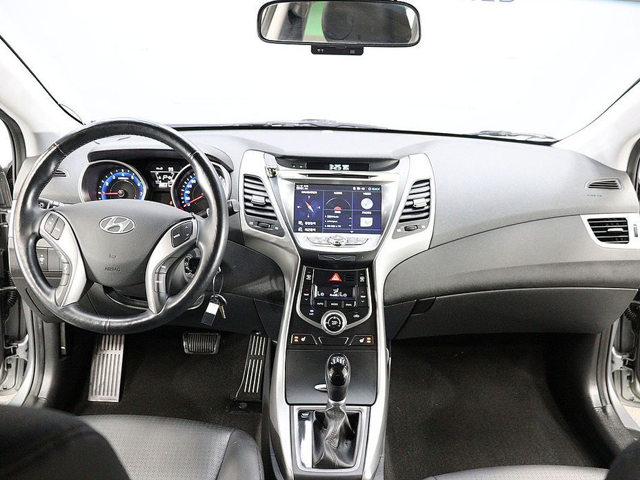 Hyundai AVANTE 2014