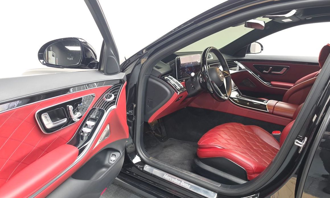 Mercedes-Benz S-Class 2024