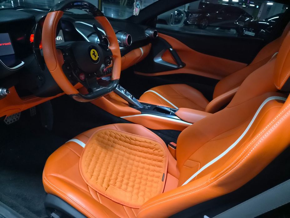 Ferrari 812 2020