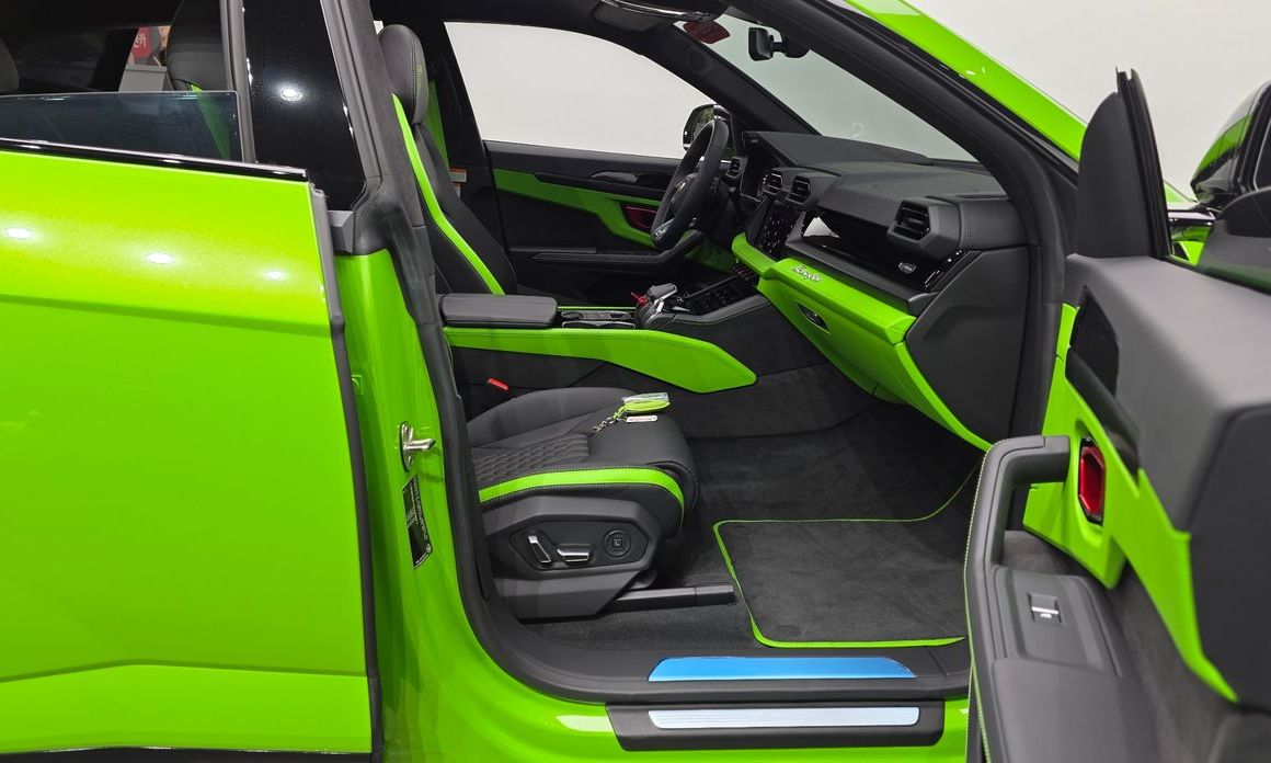 Lamborghini Urus 2025