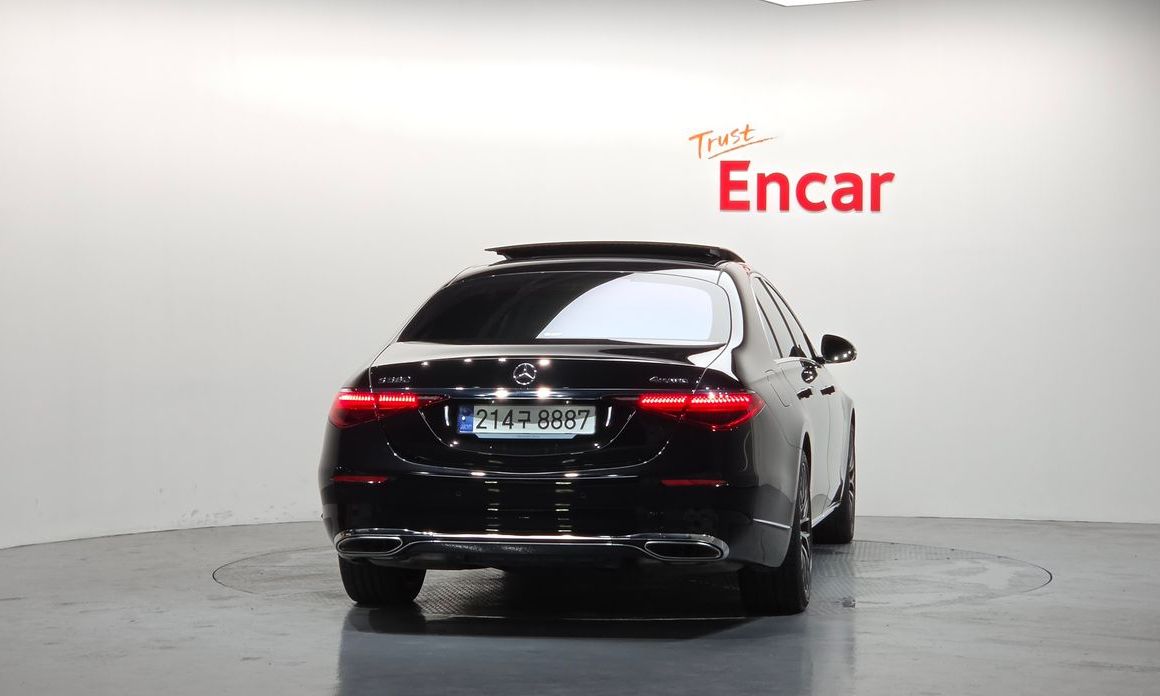 Mercedes-Benz S-Class 2024