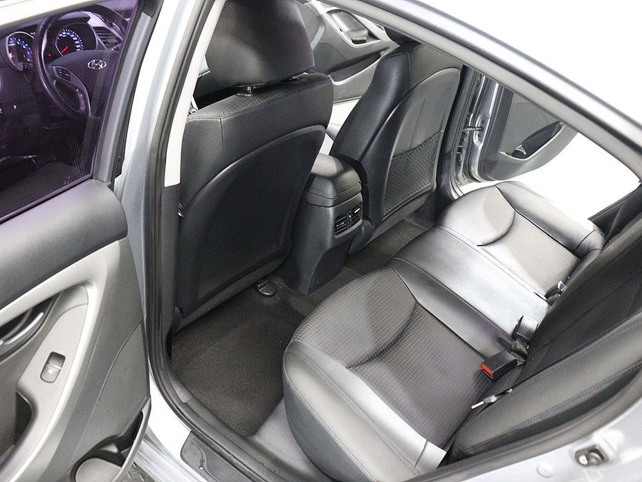 Hyundai AVANTE 2014