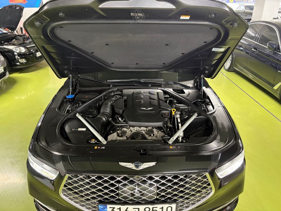 Genesis G90 2021