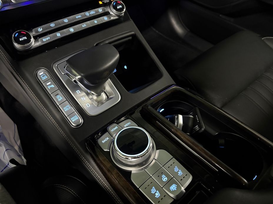 Genesis G90 2021