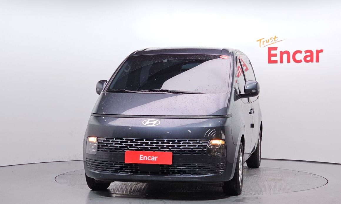 Hyundai Staria 2025