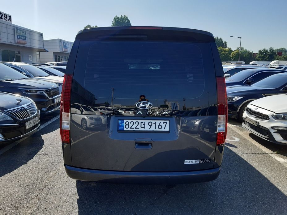 Hyundai Staria 2023