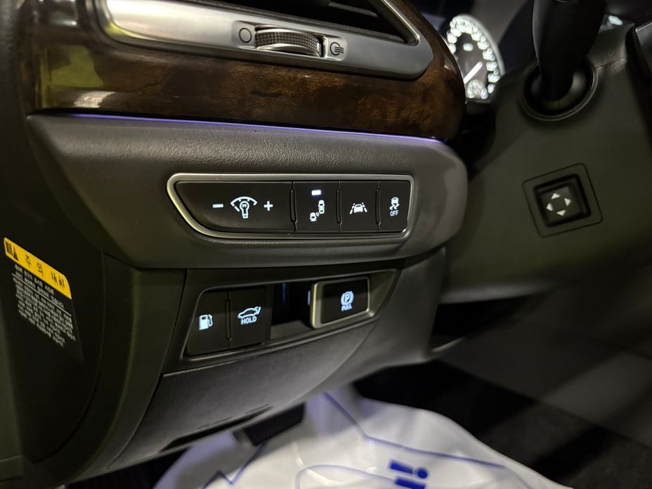 Genesis G90 2021