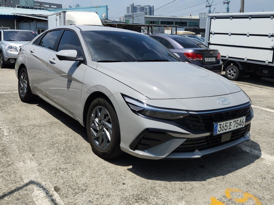Hyundai AVANTE 2025