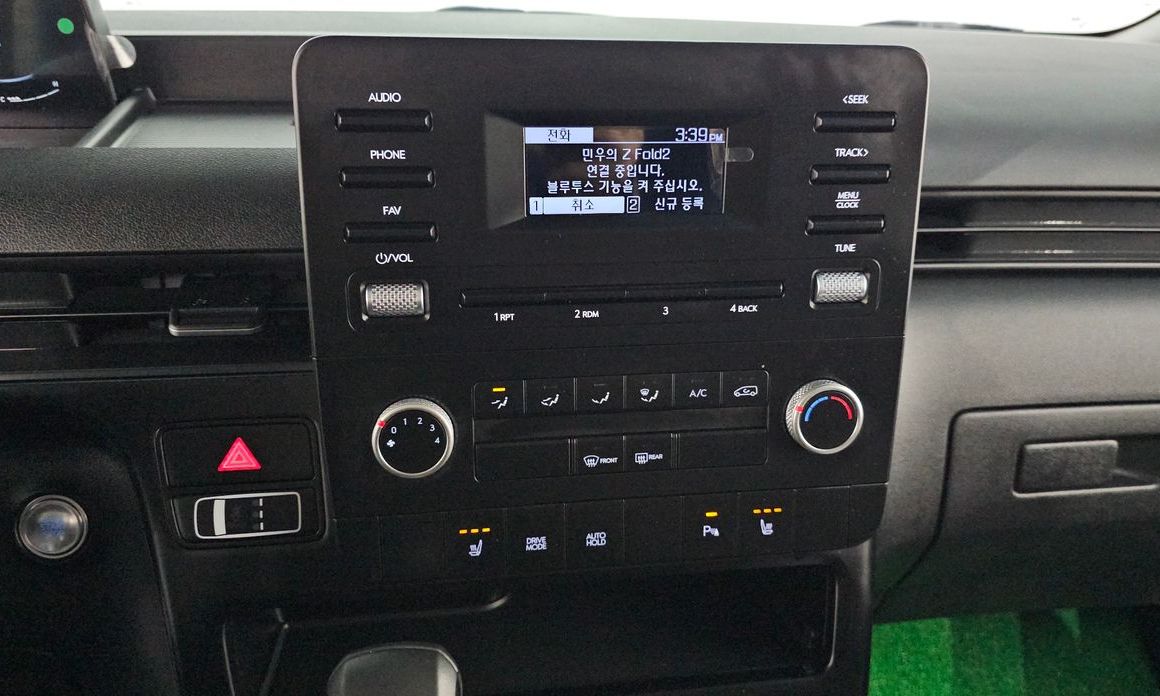 Hyundai Staria 2025