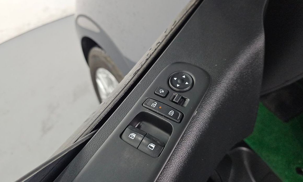 Hyundai Staria 2025