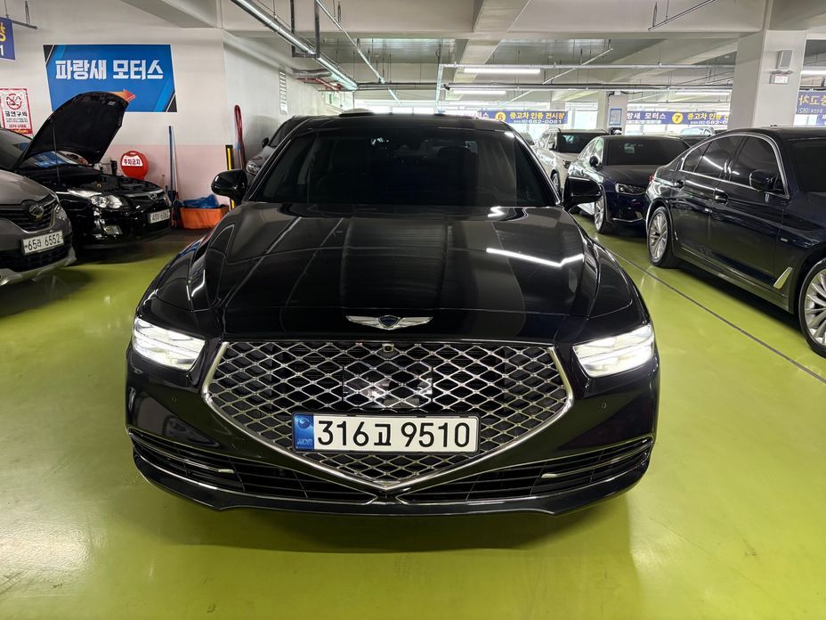 Genesis G90 2021