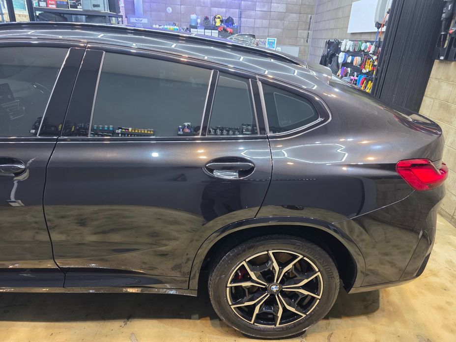 BMW X4 2023