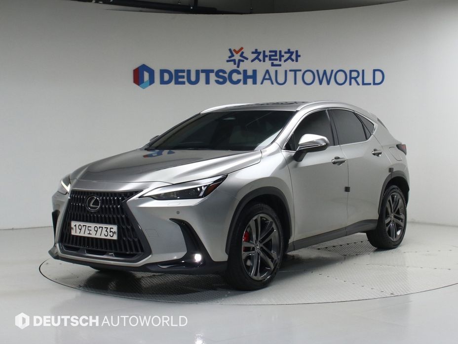 Lexus NX 2023