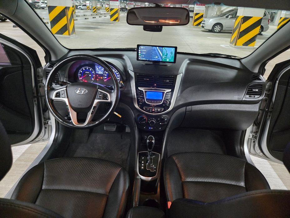 Hyundai Accent 2014