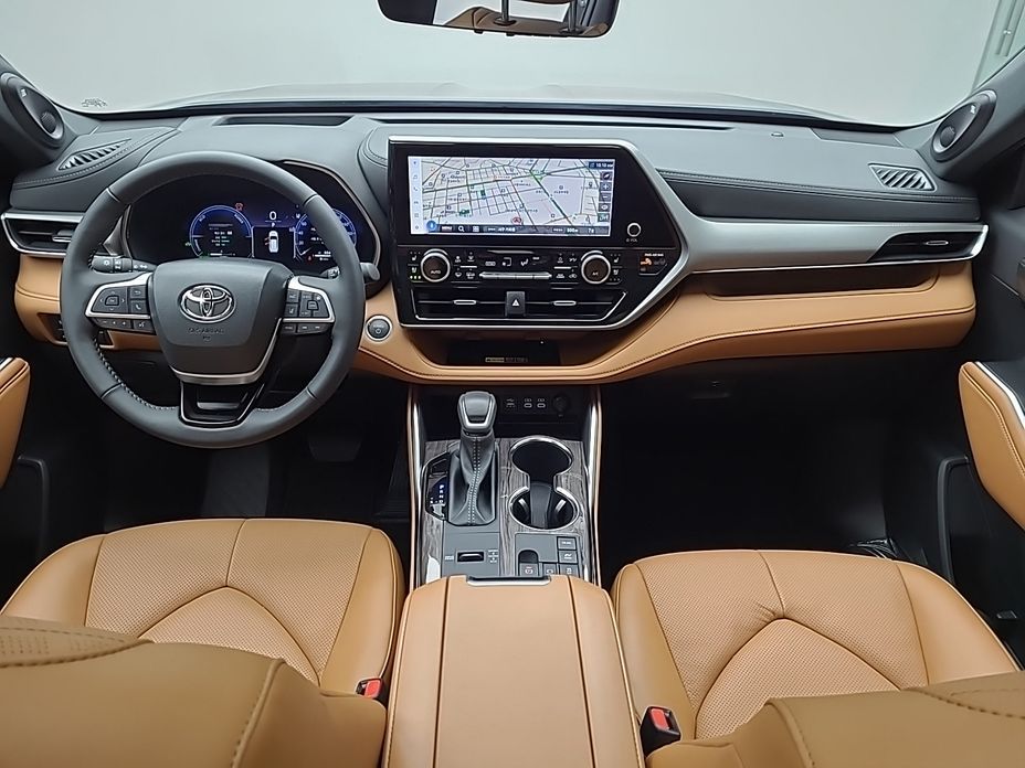 Toyota Highlander 2025