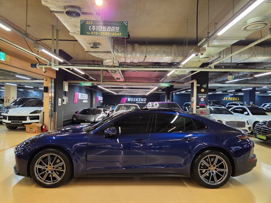 Porsche Panamera 2025