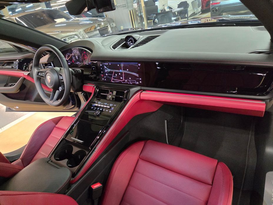 Porsche Panamera 2025