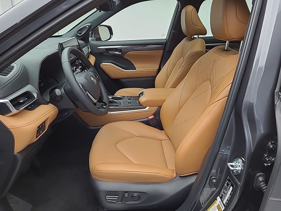 Toyota Highlander 2025
