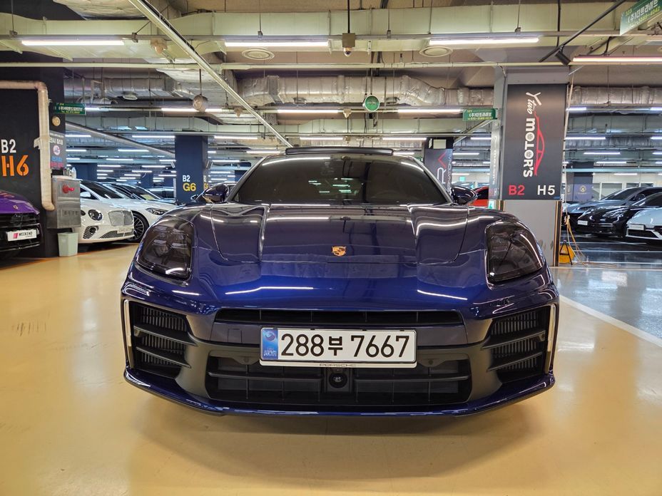 Porsche Panamera 2025