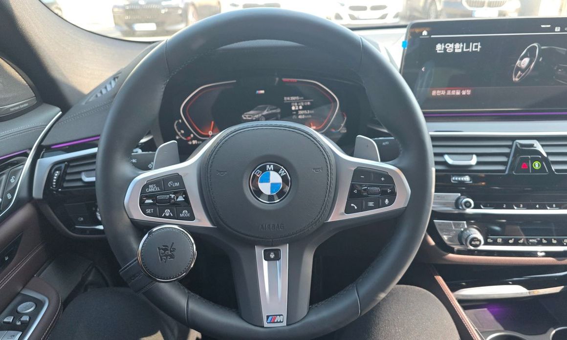 BMW Gran Turismo 2024