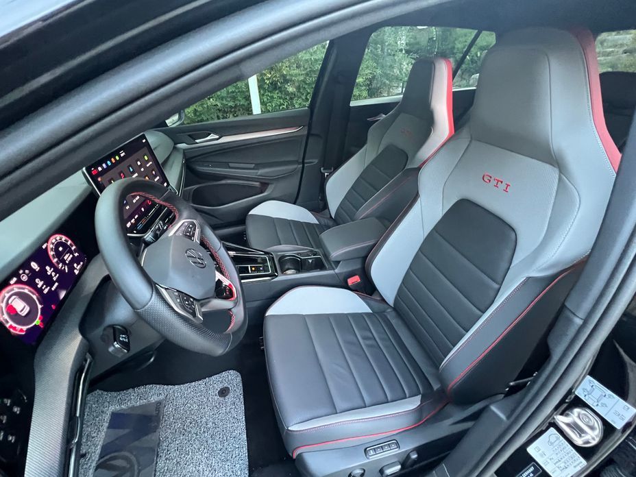 Volkswagen Golf 2025