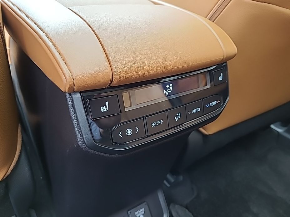 Toyota Highlander 2025
